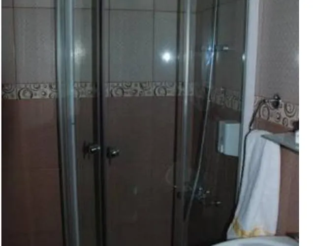 מלון Hotel Kaptan